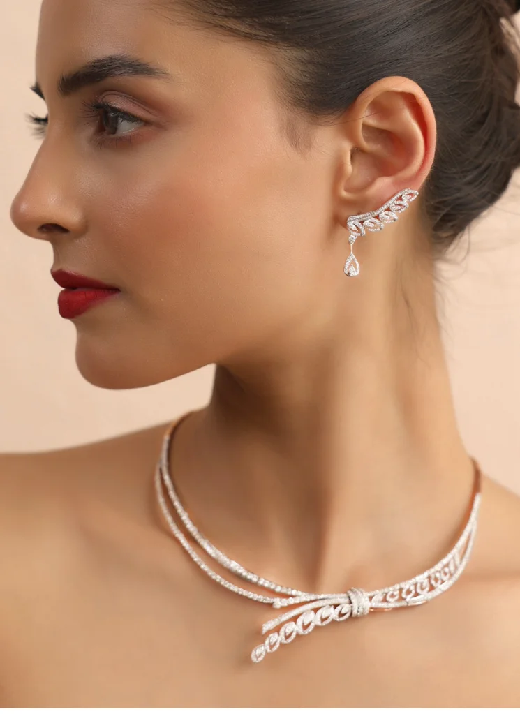 How to Layer Necklaces Like a Pro: The Ultimate 2026  DiamondSutra Guide