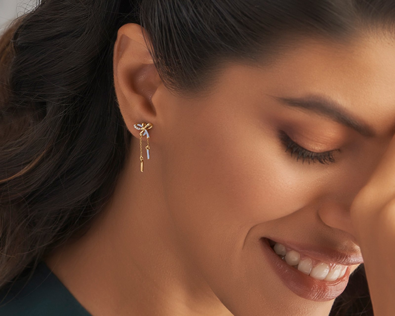 How the Colour of Gold Affects the Look of Your Diamond